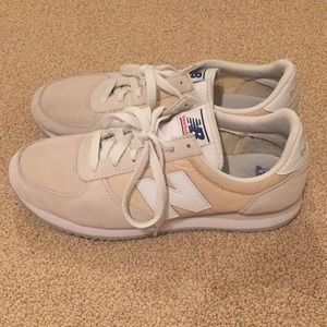 NEW BALANCE LIMITED EDITION SNEAKERS | HOT DEAL!